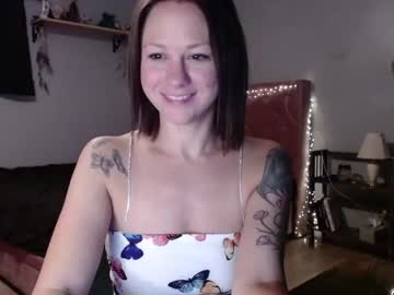 Naked cam girl its_me_ella image #8553