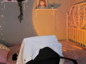 Naked cam girl linellali image #2458145