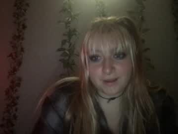Naked cam girl wallabyxxx image #3204229