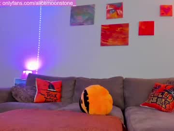 Naked cam girl alice_moonstone image #2779962