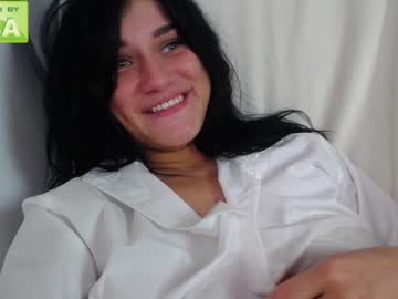 Naked cam girl angel_eyes01 image #251384