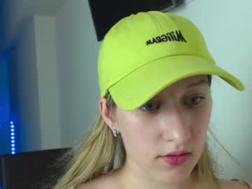 Naked cam girl adellqueen image #1974476