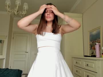 Naked cam girl eleonora_linn image #2223401