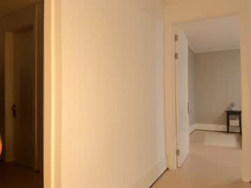 Naked cam girl mei_tin image #2959595