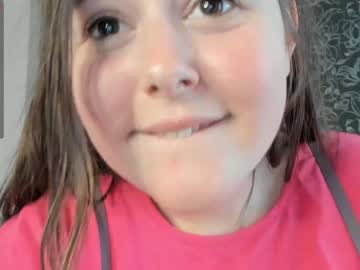 Naked cam girl emilia_me image #1274313