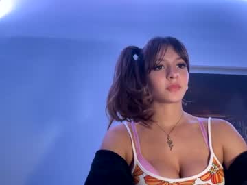 laraadriana naked cam