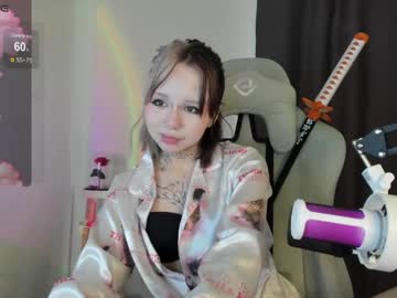 gummi_heart naked cam