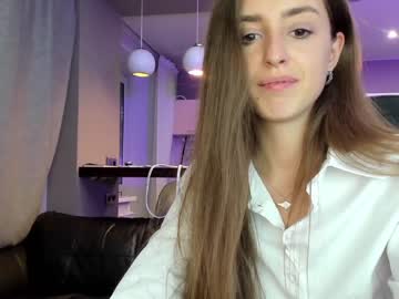 Naked cam girl coy_amina_ image #3062092