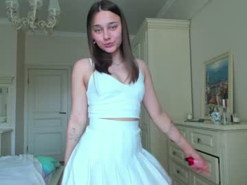 Naked cam girl eleonora_linn image #2171549