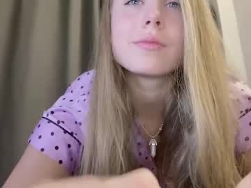 Naked cam girl gosssip image #3321509