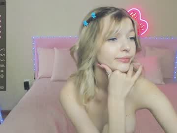 Naked cam girl white__crystal_ image #2300008