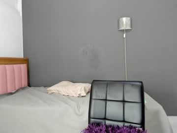 Naked cam girl roberta_lipa image #3836143