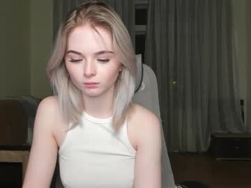 Naked cam girl yuppiyulia image #233760