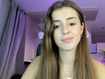 Naked cam girl coy_amina_ image #2947917