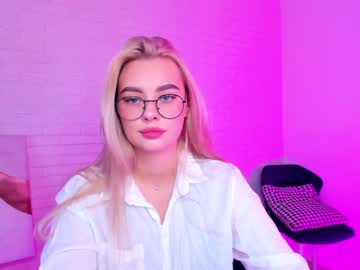 Naked cam girl 8a8y_nura image #1387374