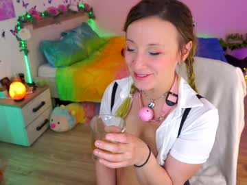 Naked cam girl juicyandthepussyblvd image #1739427