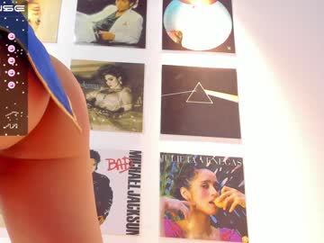 Naked cam girl little_effy18 image #3581310
