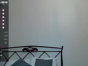 Naked cam girl small_blondee image #1220148
