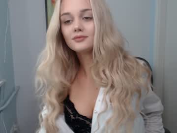 Naked cam girl leila_il image #2228809