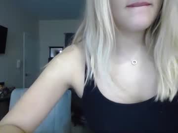 Naked cam girl varsitybaby000 image #438677