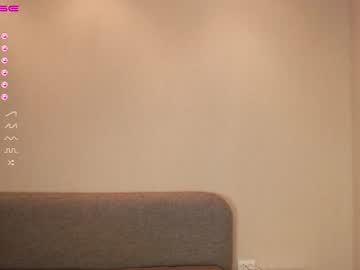 Naked cam girl azalea18 image #268716