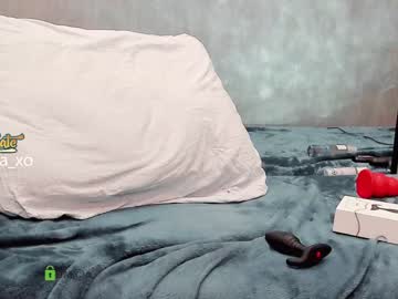Naked cam girl xiawa_xo image #1401507