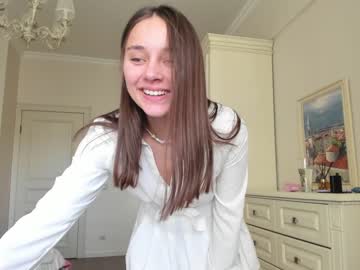 Naked cam girl eleonora_linn image #2337631