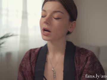 Naked cam girl auddicted image #2873025