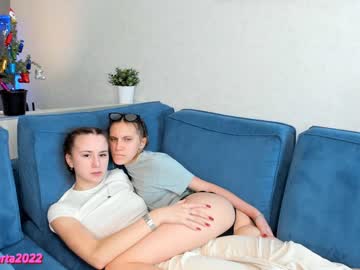 Naked cam couple barbarajennifers image #3421066