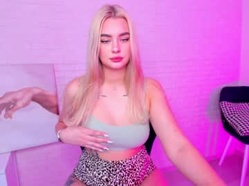 Naked cam girl 8a8y_nura image #1444954
