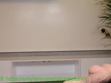 Naked cam girl smileyouarehere image #2334495