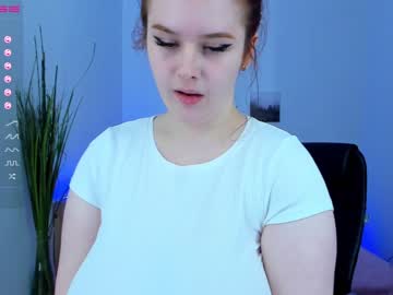 Naked cam girl roxxanne_foxy image #2341898