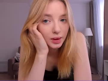 Naked cam girl olli_ver image #3103176