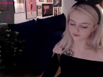 Naked cam girl xoberry image #430350