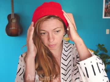 Naked cam girl artemisfit image #26245