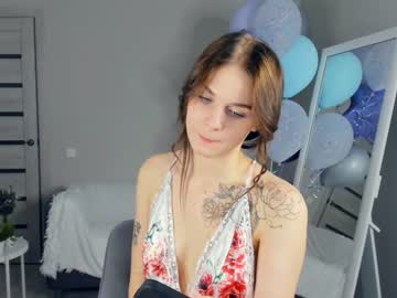 Naked cam girl scarlett_711 image #1140877
