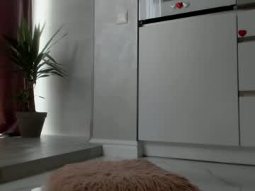 Naked cam girl meryfoxxx image #2078528