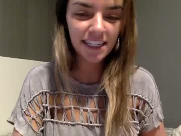 Naked cam girl ella_boo image #737312