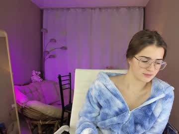 Naked cam girl zlata_luna image #658070