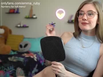 Naked cam girl emma_ruby image #2467494