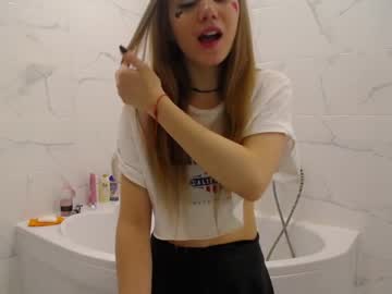 Naked cam girl nancycute__ image #479832