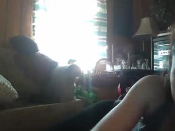 Naked cam couple slipperywhenwet1111 image #1101808