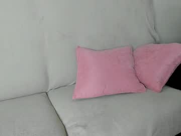 Naked cam girl aria_diaz image #2139324