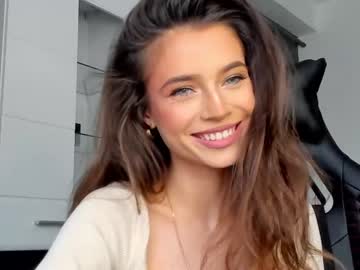 Naked cam girl isia_slay image #3311842