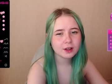 Naked cam girl yoliverse image #1874794
