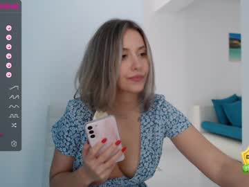 Naked cam girl theellenshow image #3599355