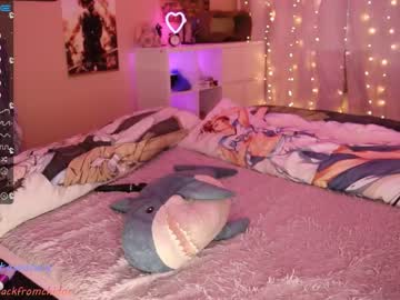 Naked cam girl yourcutewaifu image #3784287