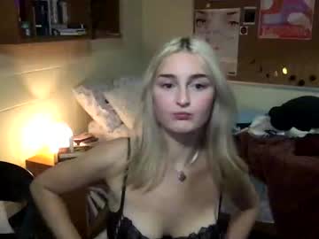 Naked cam girl emishearts image #2736054