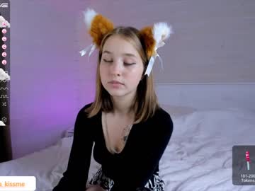 monikabloomm naked cam