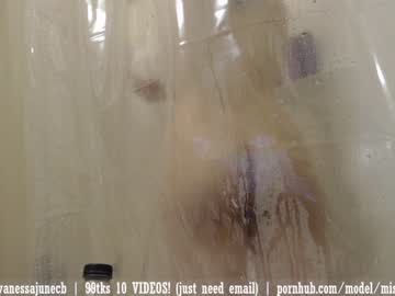 Naked cam girl missvanessajune image #3767544